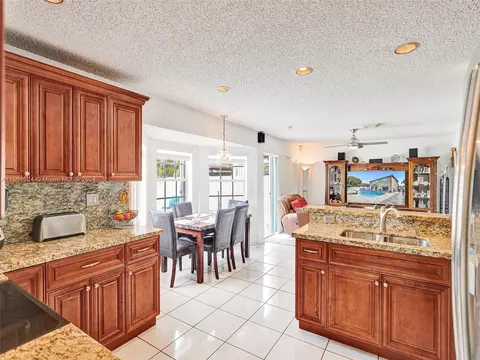 Kitchen - 19824 NW 86th Ct, Hialeah, FL 33015 photo 4 of 4