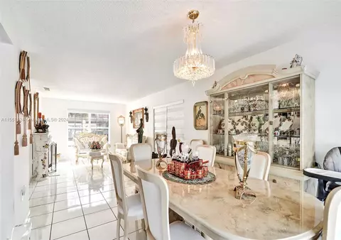 Dining - 19824 NW 86th Ct, Hialeah, FL 33015 photo 3 of 3