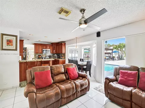 Living - 19824 NW 86th Ct, Hialeah, FL 33015 photo 6 of 6