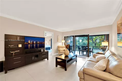6010 S Falls Circle Dr #202, Lauderhill, FL 33319
