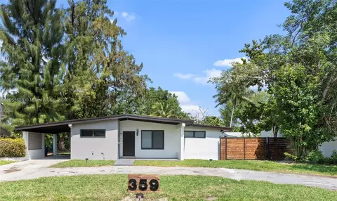 359 NE 158th St, Miami, FL 33162