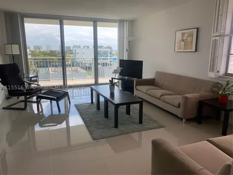 9500 W Bay Harbor Dr #7E, Bay Harbor Islands, FL 33154