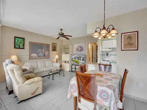 3177 S Ocean Dr #124, Hallandale Beach, FL 33009