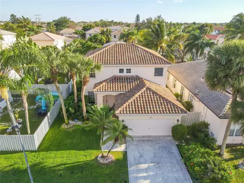 6858 NW 33rd St, Margate, FL 33063