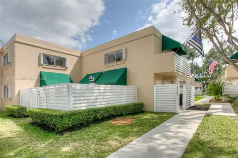 14342 SW 98th Ter, Miami, FL 33186
