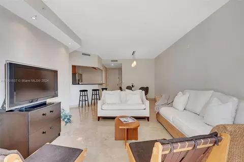 801 Brickell Key Blvd #407, Miami, FL 33131
