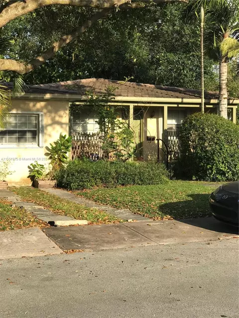 905 Tangier St, Coral Gables, FL 33134