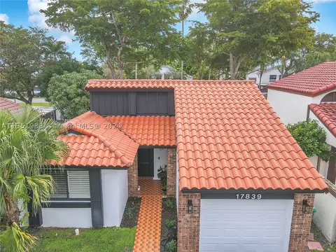 17839 NW 63rd Ct, Hialeah, FL 33015
