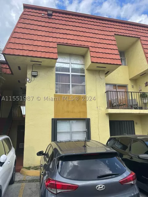8005 W 6th Ave #M, Hialeah, FL 33014