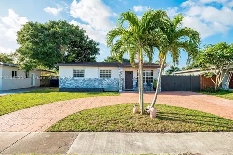 7340 Garfield St, Hollywood, FL 33024