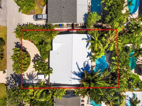 1742 NE 28th St, Wilton Manors, FL 33334