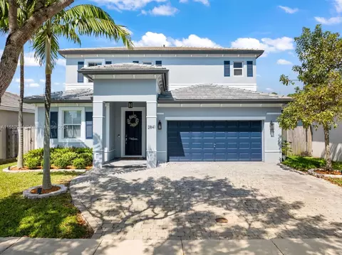 2841 NE 1st Dr, Homestead, FL 33033