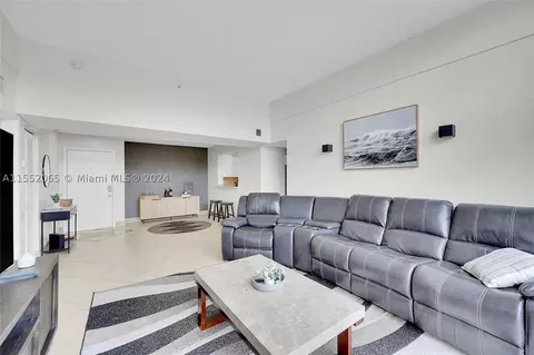 1350 SE 3rd Ave #408, Dania Beach, FL 33004