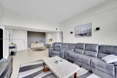 1350 SE 3rd Ave #408, Dania Beach, FL 33004