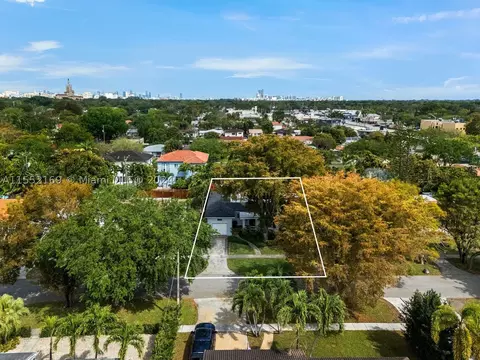 3929 SW 60th Ct, Miami, FL 33155