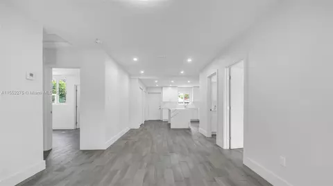 Entry Way - 790 SE 3rd Pl, Hialeah, FL 33010 photo 1 of 3