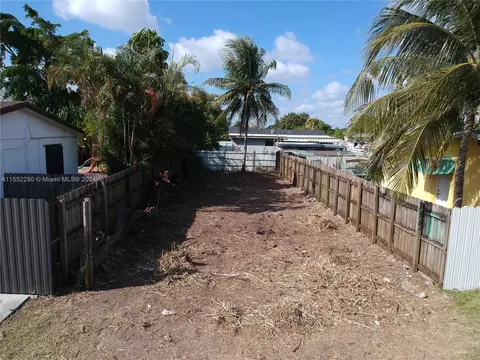 184 Eureka, Miami, FL 33177 photo 2