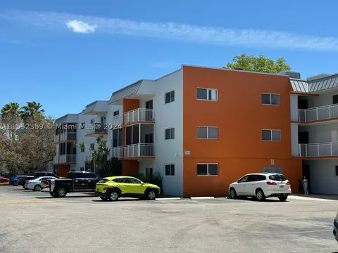 11311 SW 200th St #210-D, Miami, FL 33157