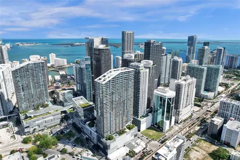 88 SW 7th St #1512, Miami, FL 33130