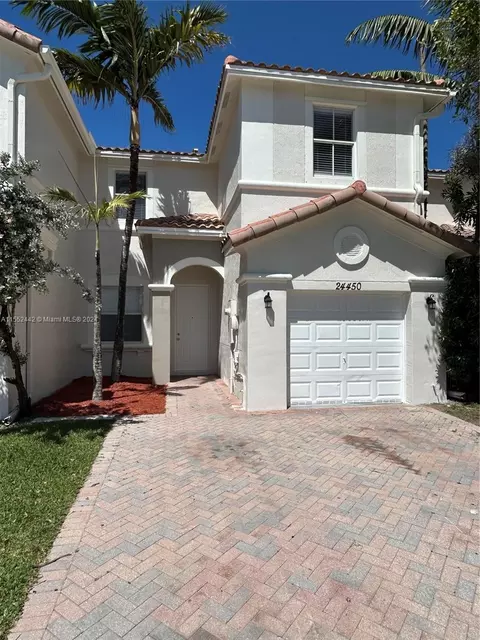24450 SW 109th Pl, Homestead, FL 33032