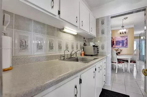 16750 NE 14th Ave #108, Miami, FL 33162