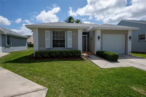 2230 SE 6th Ct, Homestead, FL 33033