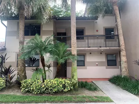 9858 Nob Hill Ln #9858, Sunrise, FL 33351