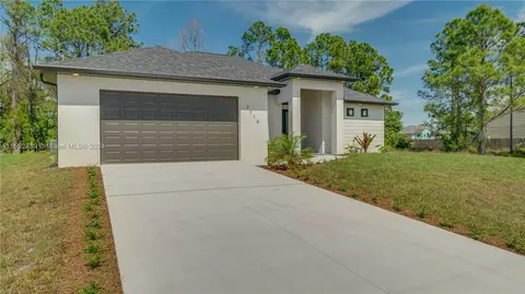 3716 39 St SW, Lehigh Acres, FL 33976