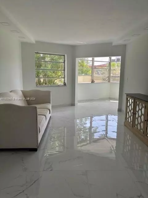 18706 NE 18th Ave #206, Miami, FL 33179