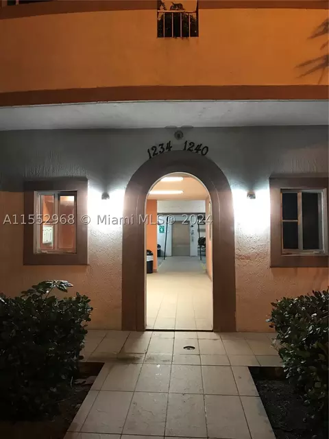 1234 NW 4th St #309, Miami, FL 33125