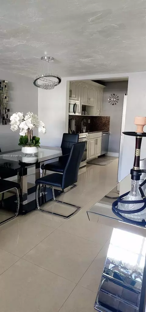 Dining - 1676 W 72nd St, Hialeah, FL 33014 photo 7 of 8