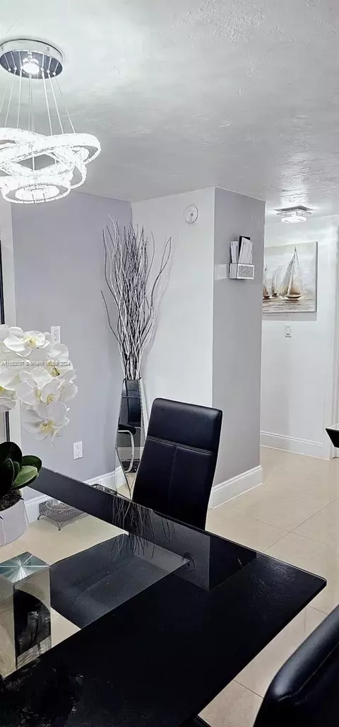 Dining - 1676 W 72nd St, Hialeah, FL 33014 photo 8 of 8