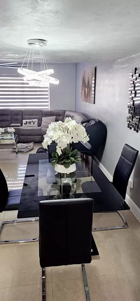 Living - 1676 W 72nd St, Hialeah, FL 33014 photo 5 of 16