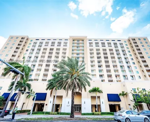 117 NW 42nd Ave #612, Miami, FL 33126