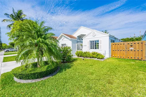 14618 SW 128th Ct Rd, Miami, FL 33186