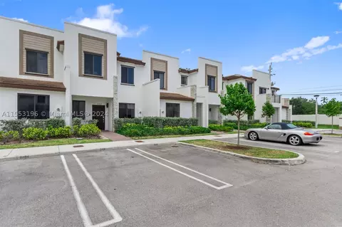 21416 NE 3rd Path #21416, Miami, FL 33179