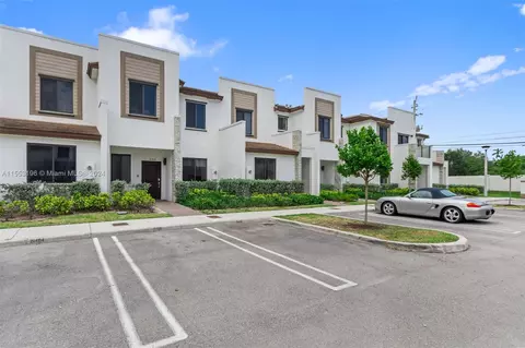 21416 NE 3rd Path #21416, Miami, FL 33179