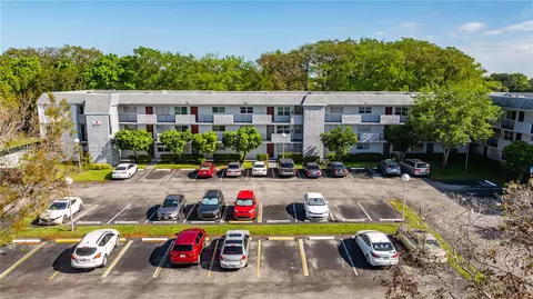 8205 NW 61st St #B311, Tamarac, FL 33321