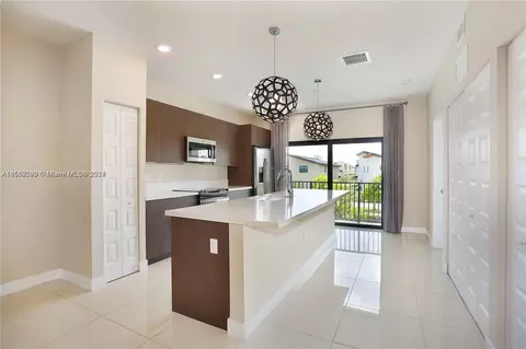 7805 NW 104th Ave #22, Doral, FL 33178