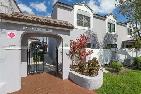 11645 NW 11th St, Pembroke Pines, FL 33026