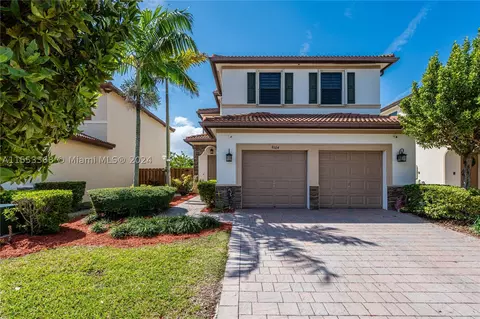 9104 SW 227th Ln, Cutler Bay, FL 33190