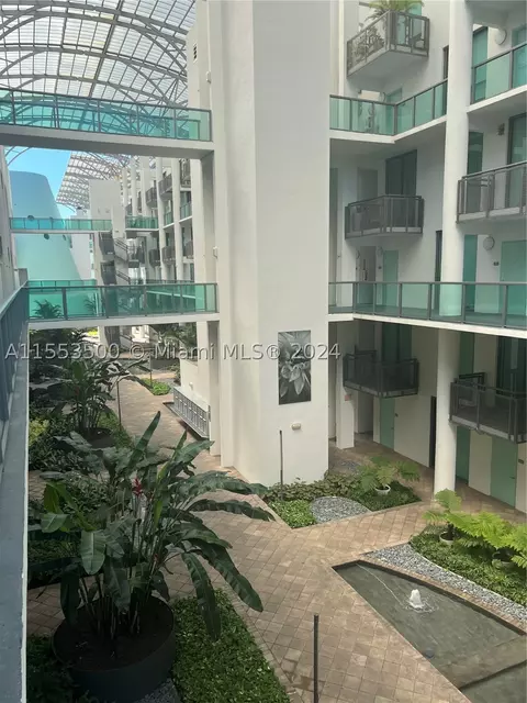 6000 Collins Ave #319, Miami Beach, FL 33140
