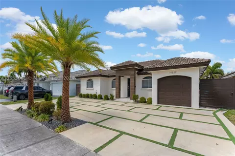 14839 SW 181st Ter, Miami, FL 33187