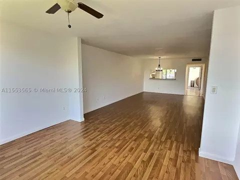 9557 N Belfort Cir #210, Tamarac, FL 33321