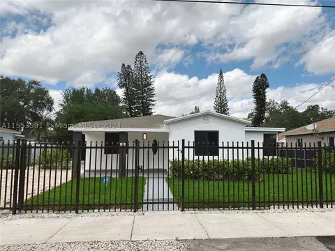 2251 NW 91st St, Miami, FL 33147