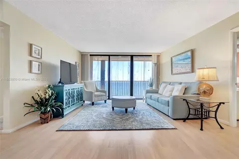 400 Ocean Trail Way #909, Jupiter, FL 33477