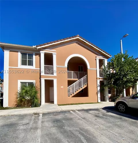 7200 NW 177th St #101-7, Hialeah, FL 33015