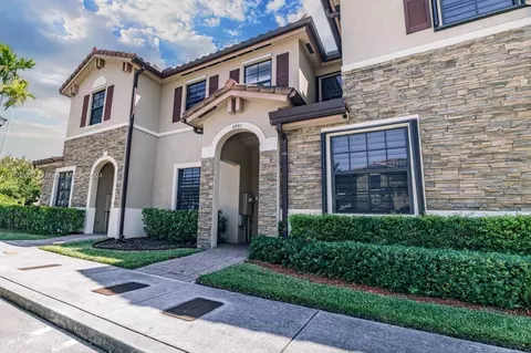 9391 W 33rd Way #9391, Hialeah, FL 33018