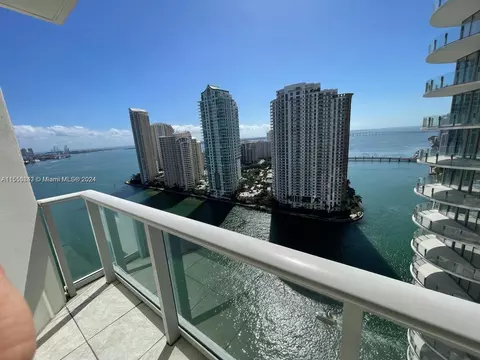 300 S Biscayne Blvd #T-2406, Miami, FL 33131