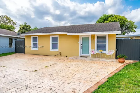 13741 SW 45th Ter, Miami, FL 33175